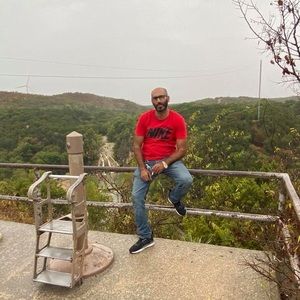 Meet your Posher, Ibrahim